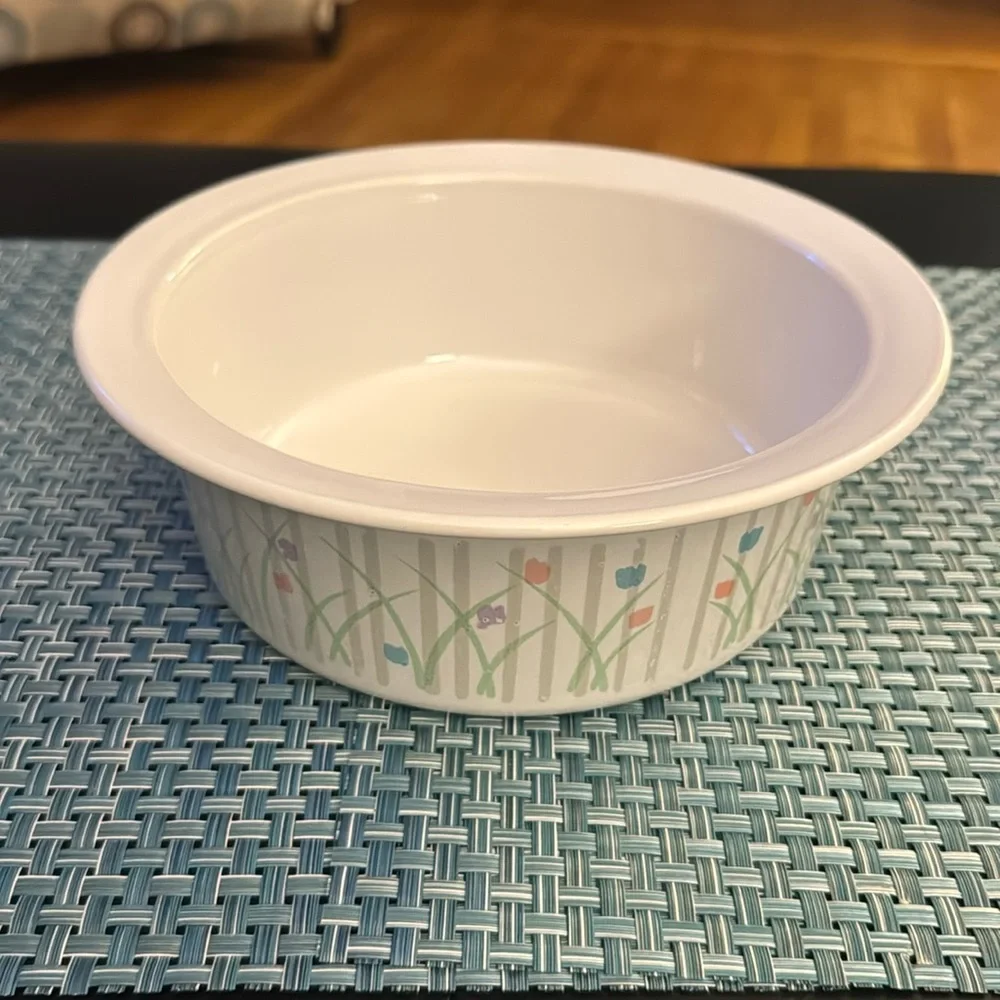 Corning Round Casserole Classic Elegance Jardin Pattern 1.5 Liter C-115-B no lid